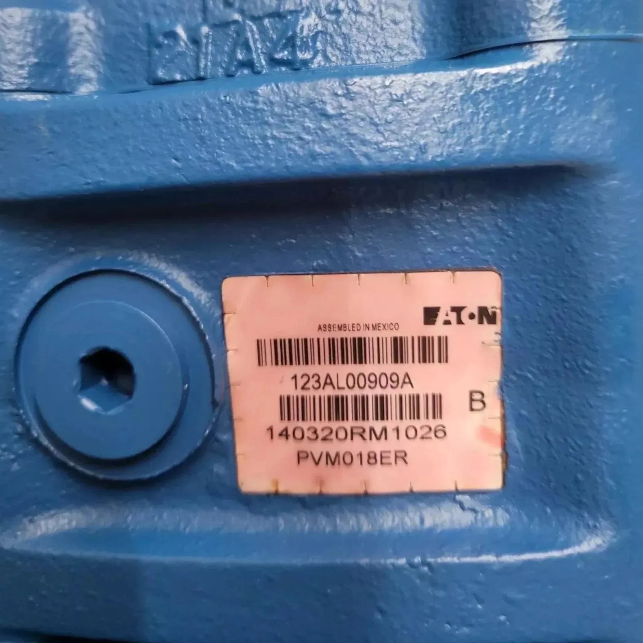 PVM018ER Genuine Eaton Hydraulic Pump