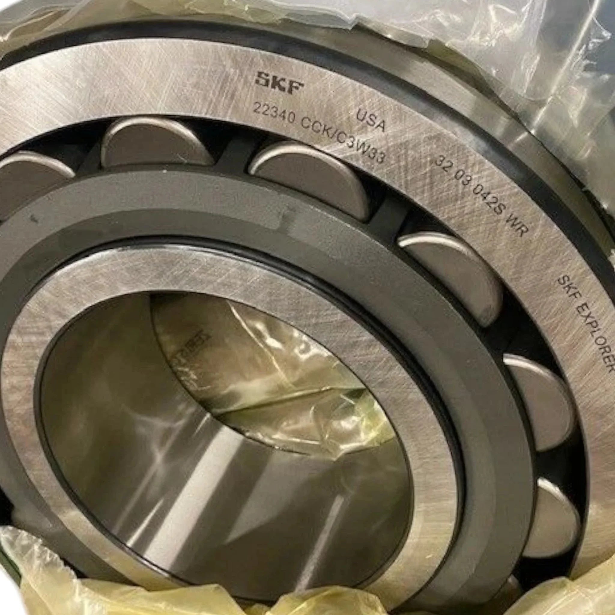 22340CCK/C3W33 Genuine SKF Spherical Roller Bearing