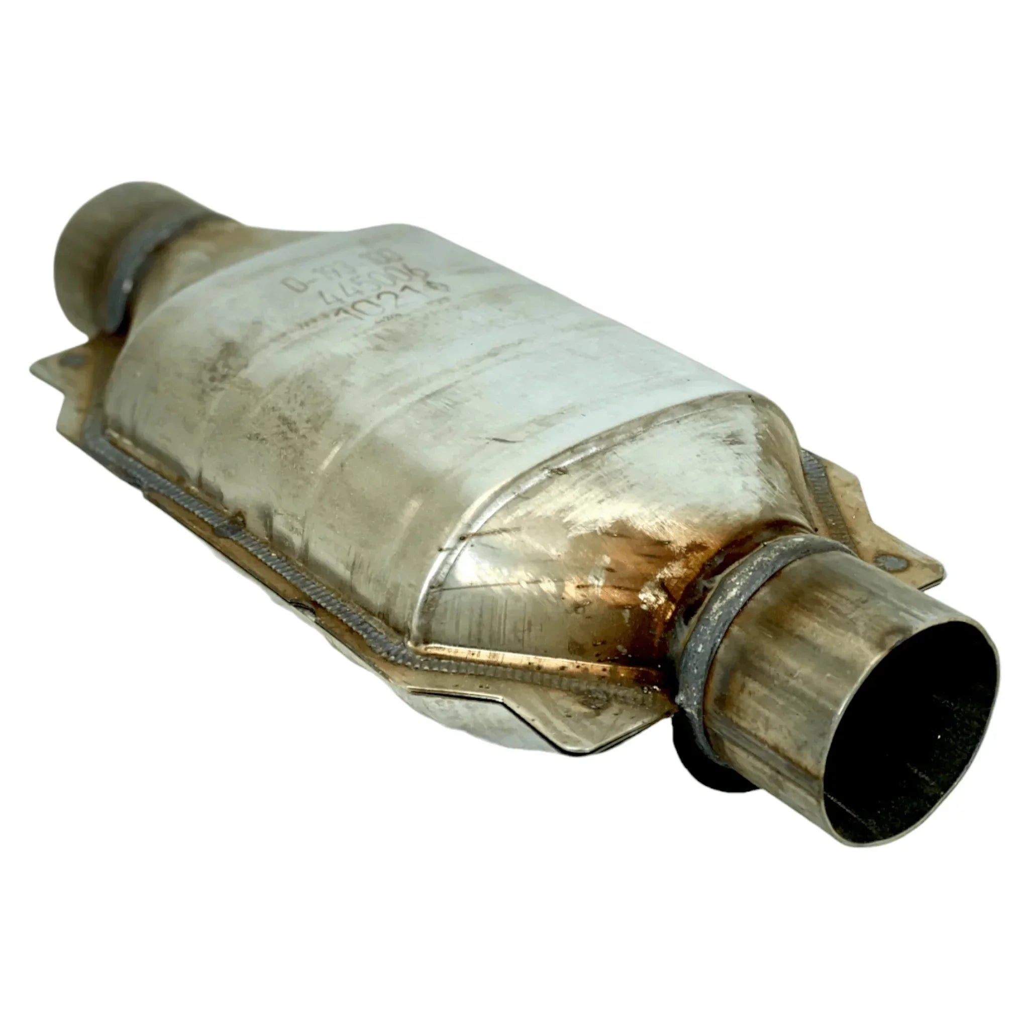 445006 Magnaflow Universal Catalytic Converter - 2.50In