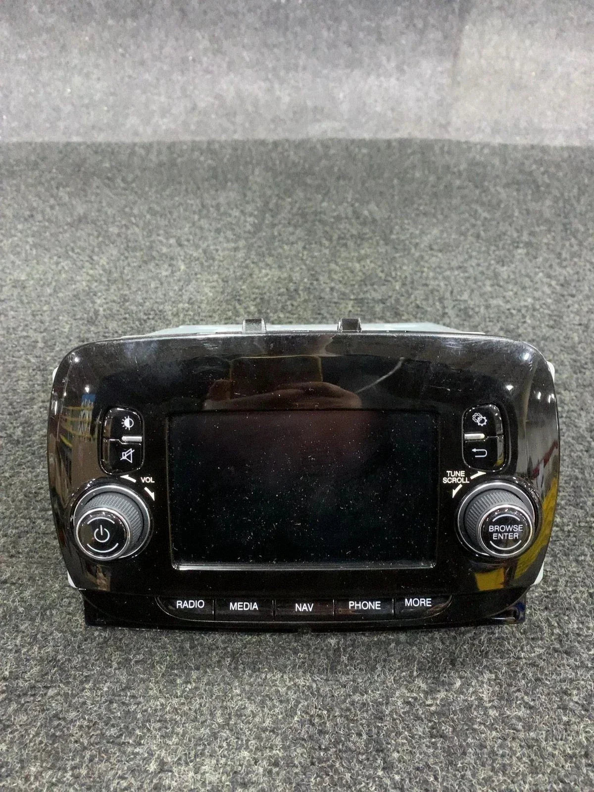 68260776AH Genuine Continental Multi Media Radio