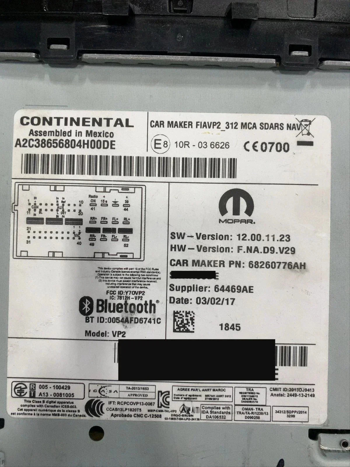 68260776AH Genuine Continental Multi Media Radio