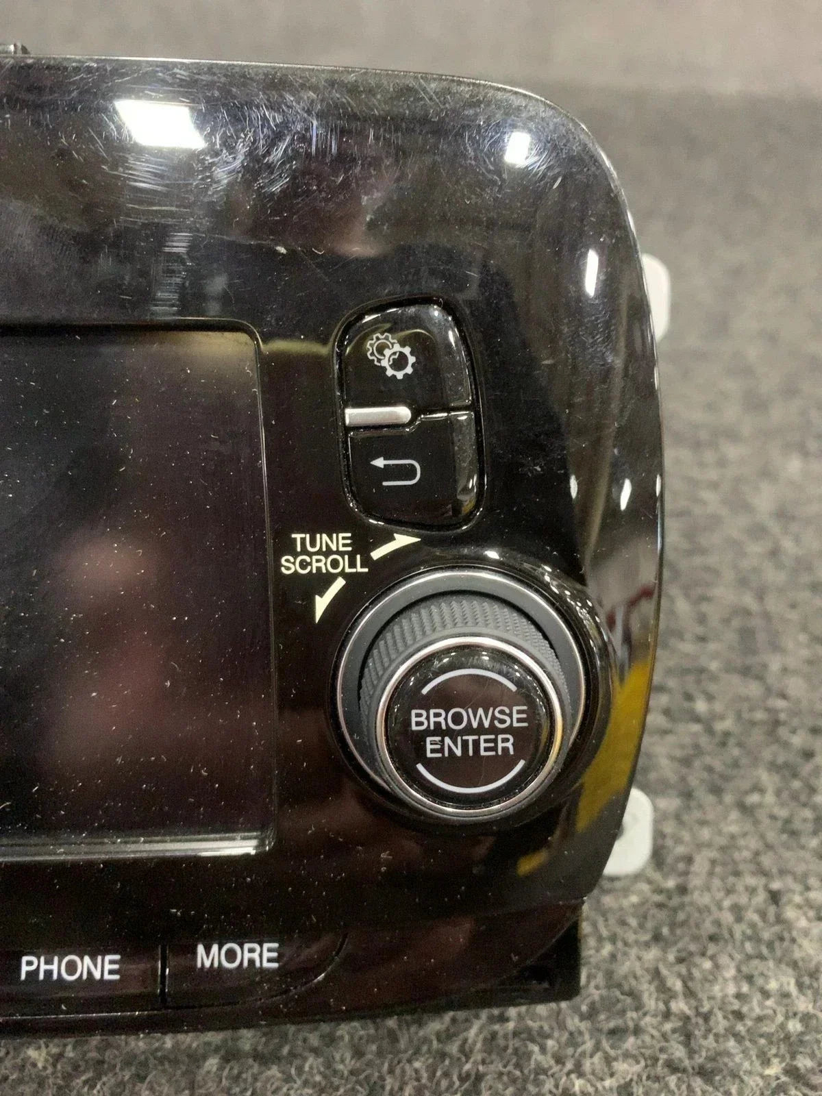 68260776AH Genuine Continental Multi Media Radio