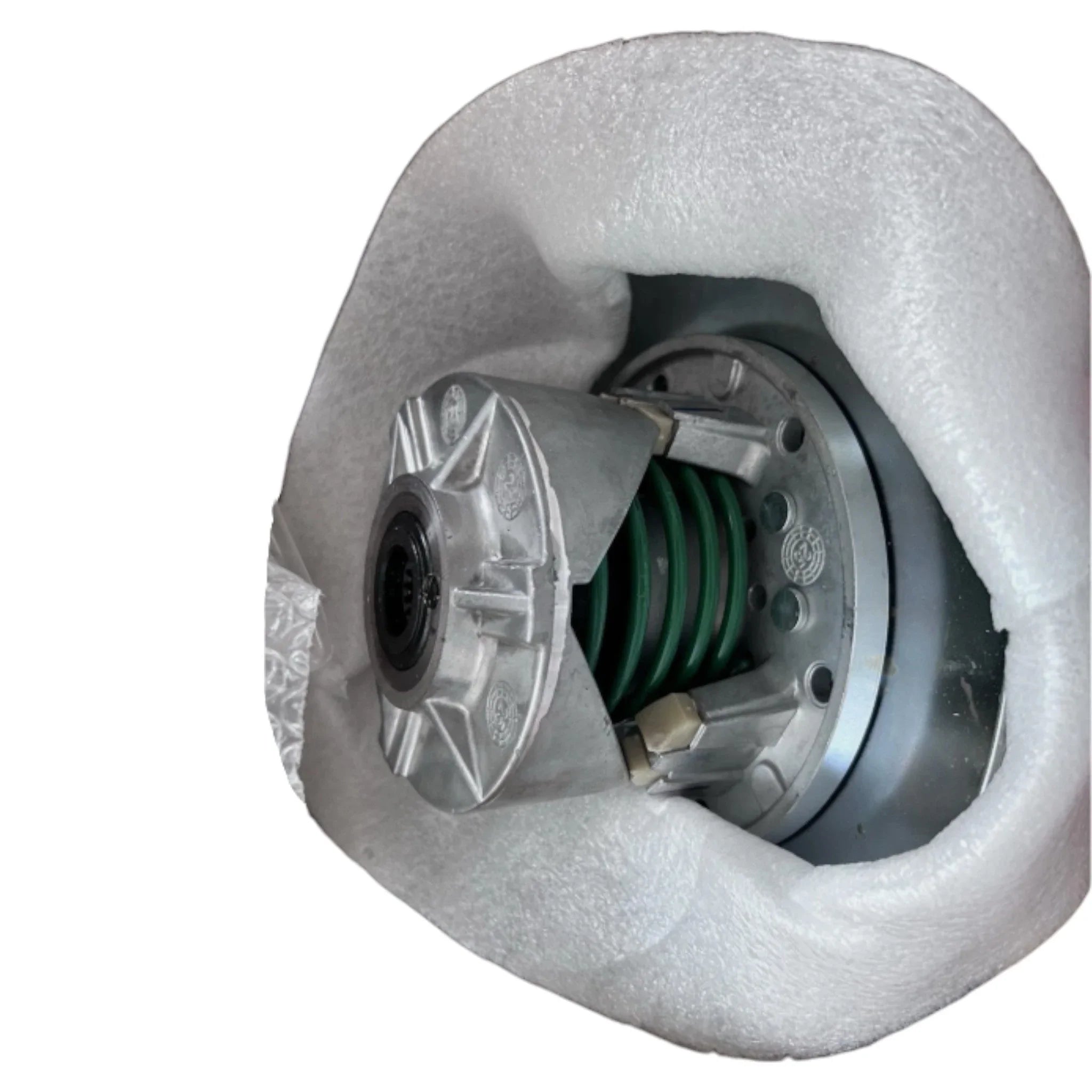 AM138516 John Deere Transaxle Driven Clutch