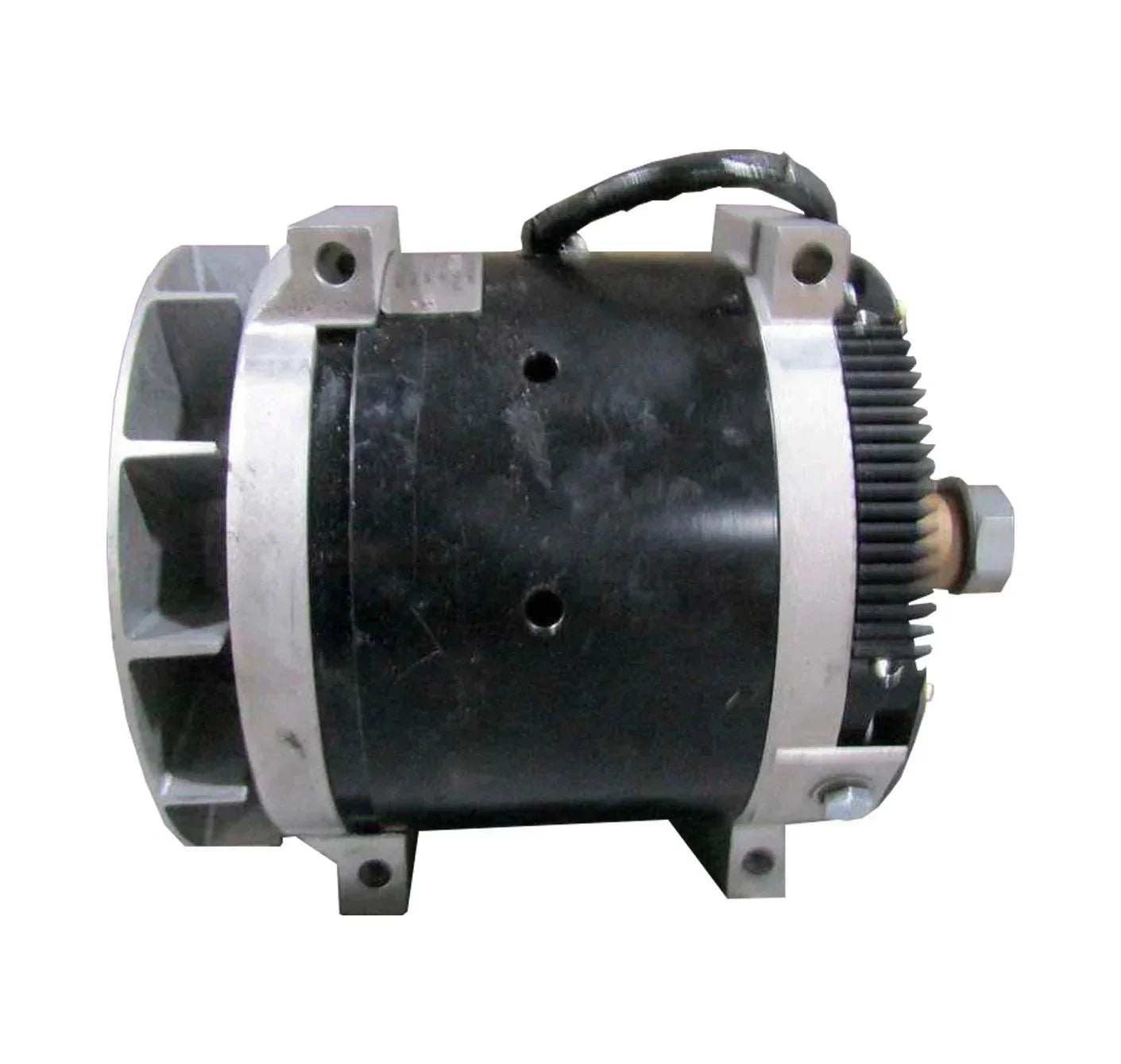 C531 Genuine C.E. Niehoff Alternator 14V 360A