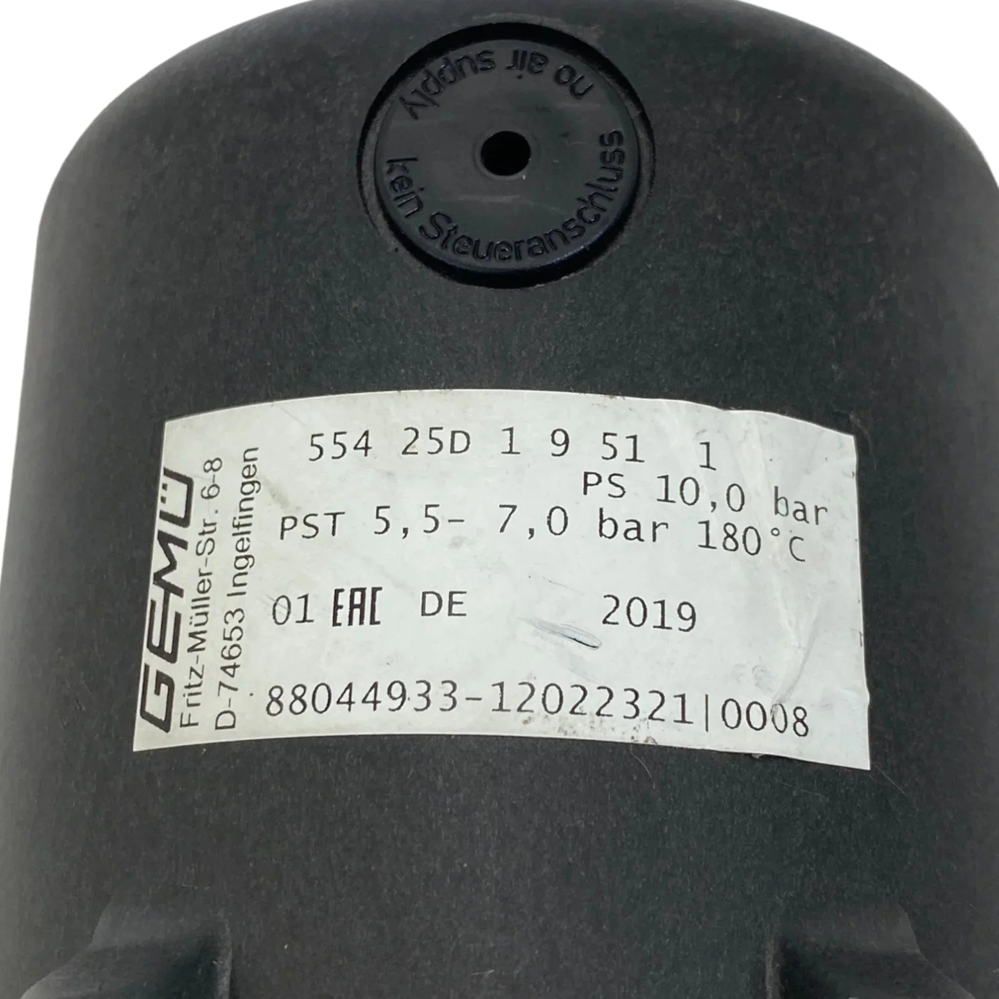 D-74653 554 25D 1 9 51 1 Gemu 2-1/2" Angle Seat Globe Valve