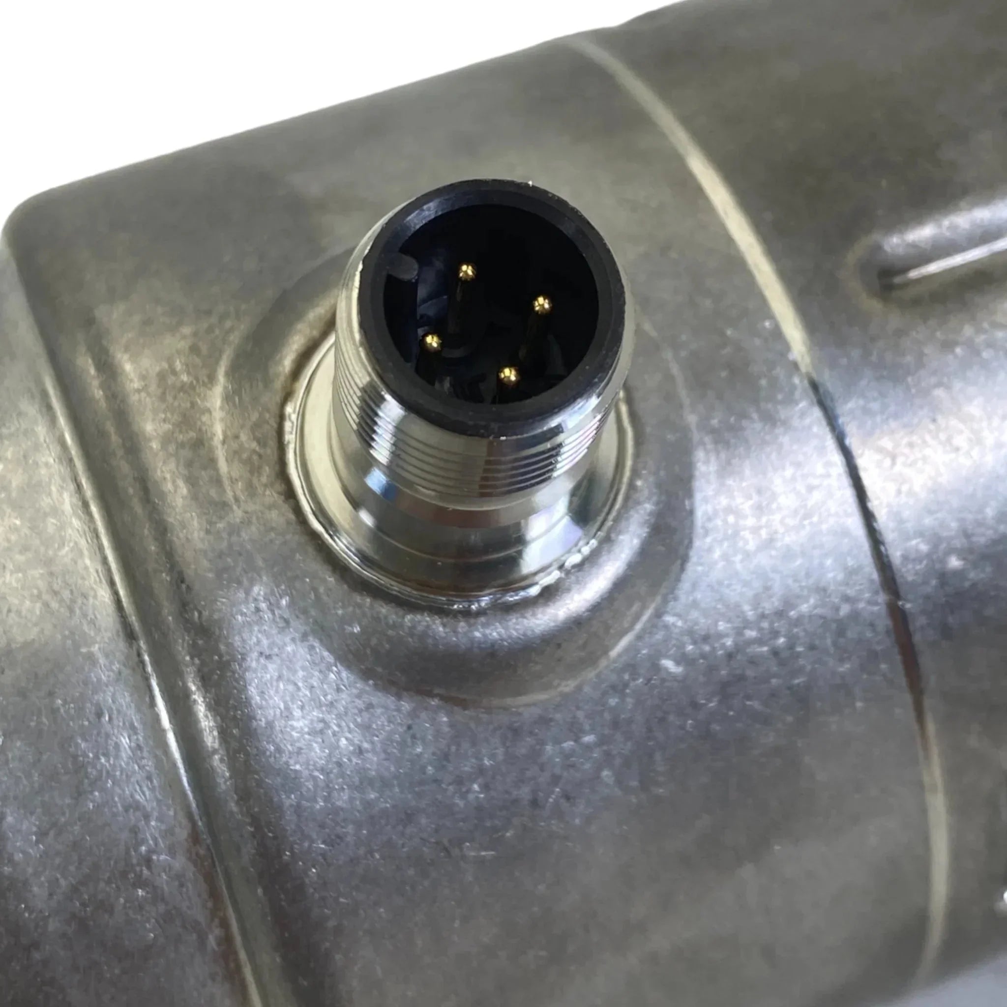 LW2120 IFM Continuous Level Sensor