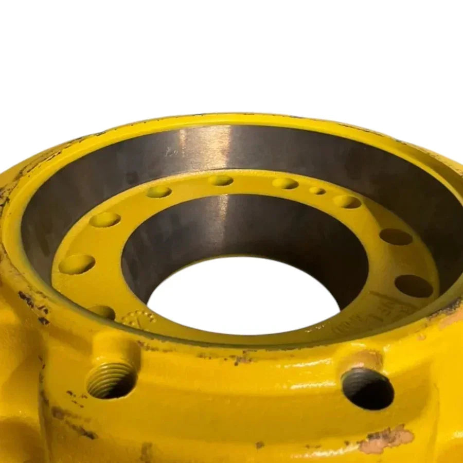 R299784 John Deere Hub