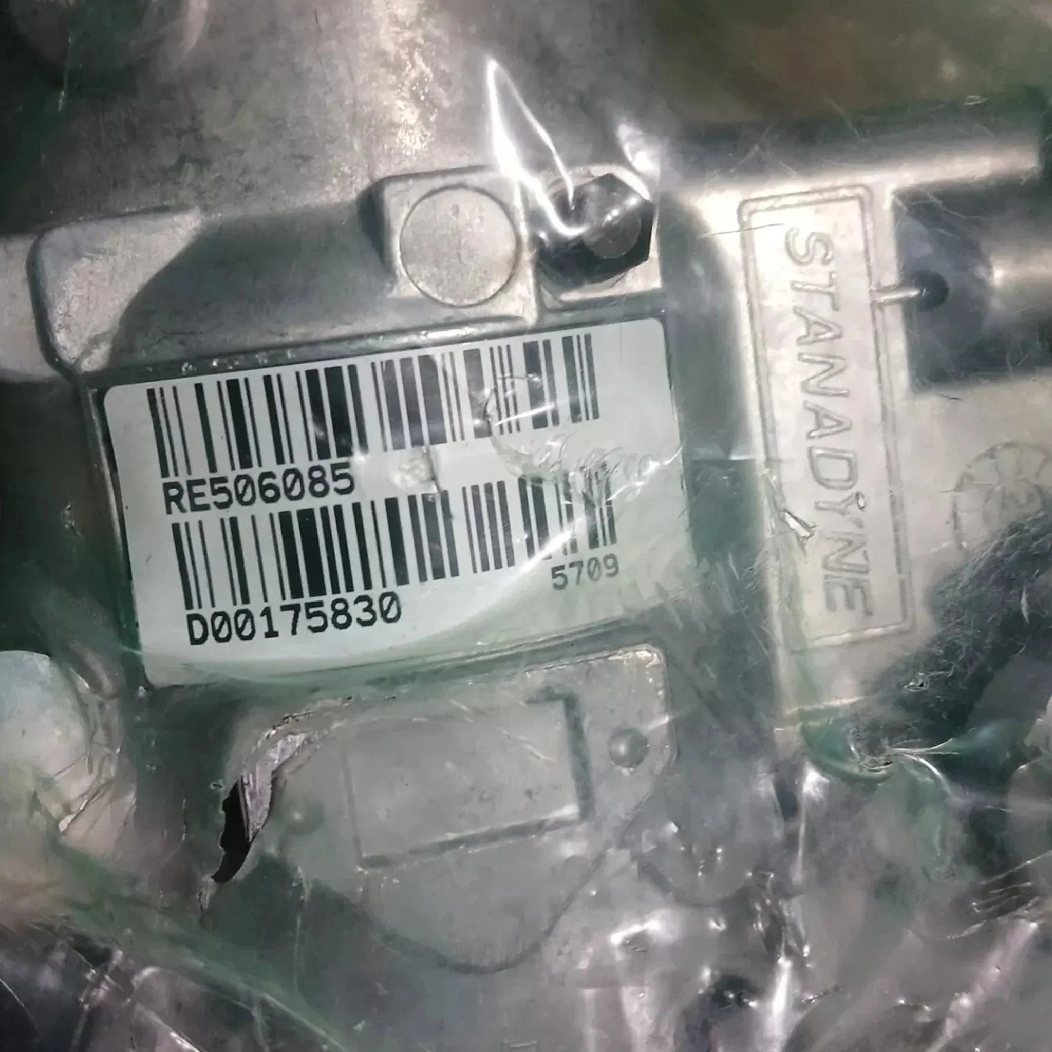 RE531128 Genuine John Deere Fuel Injection Pump
