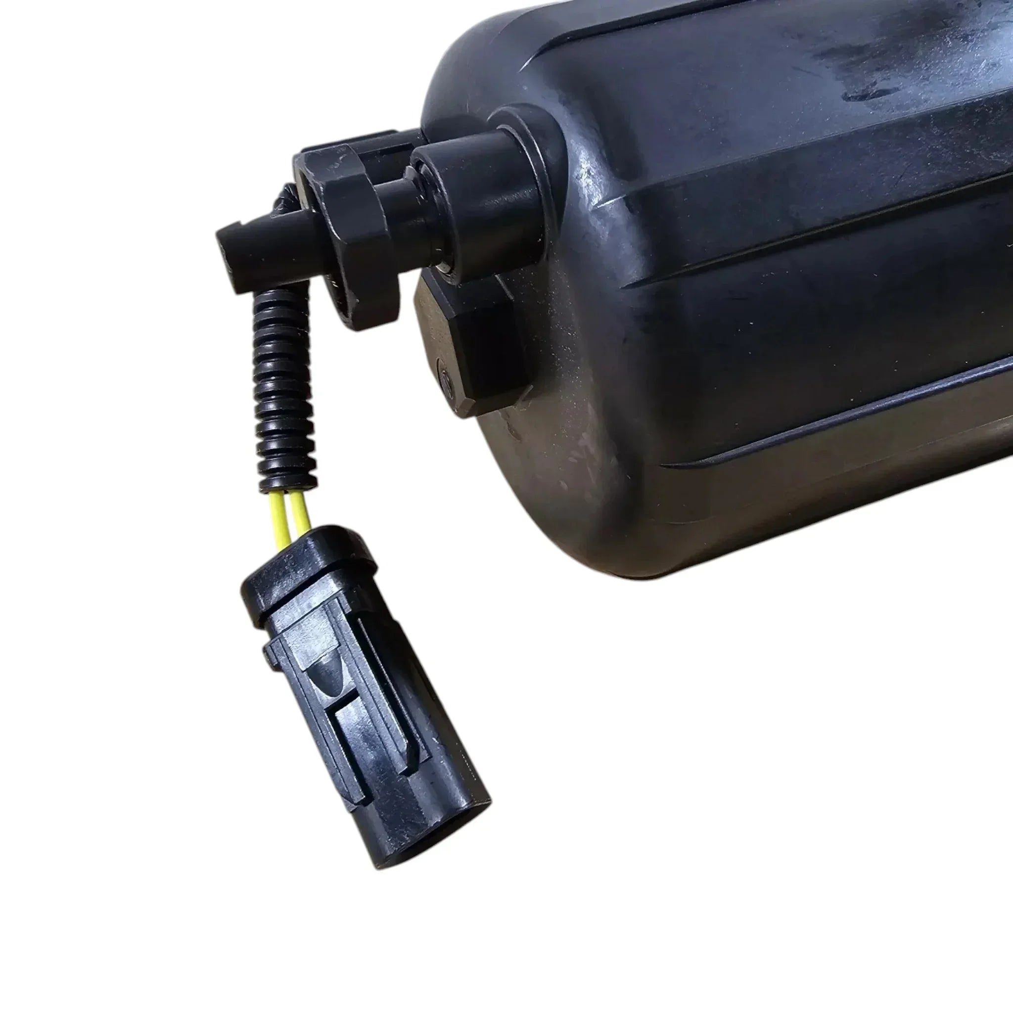 RE545325 John Deere Fuel Filter