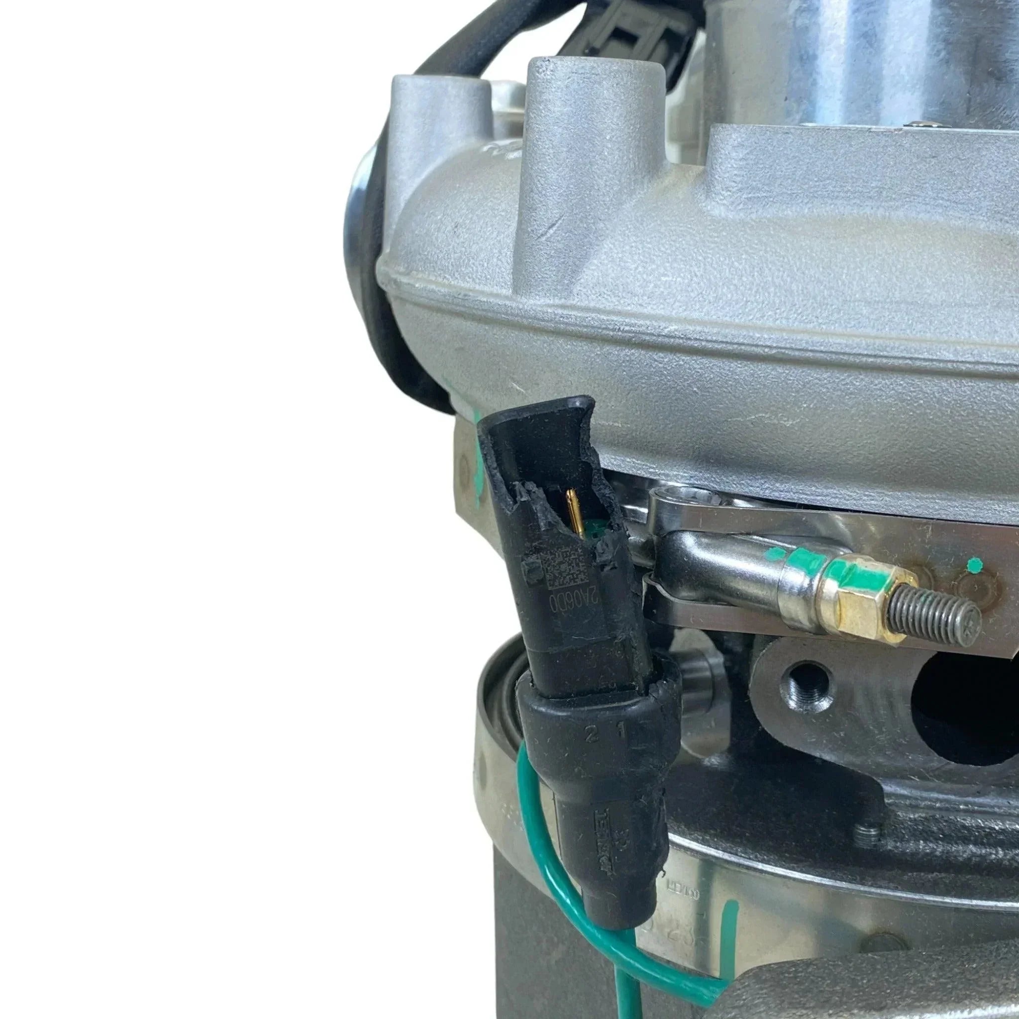 RE548369 Genuine John Deere Turbocharger B2 With Actuator