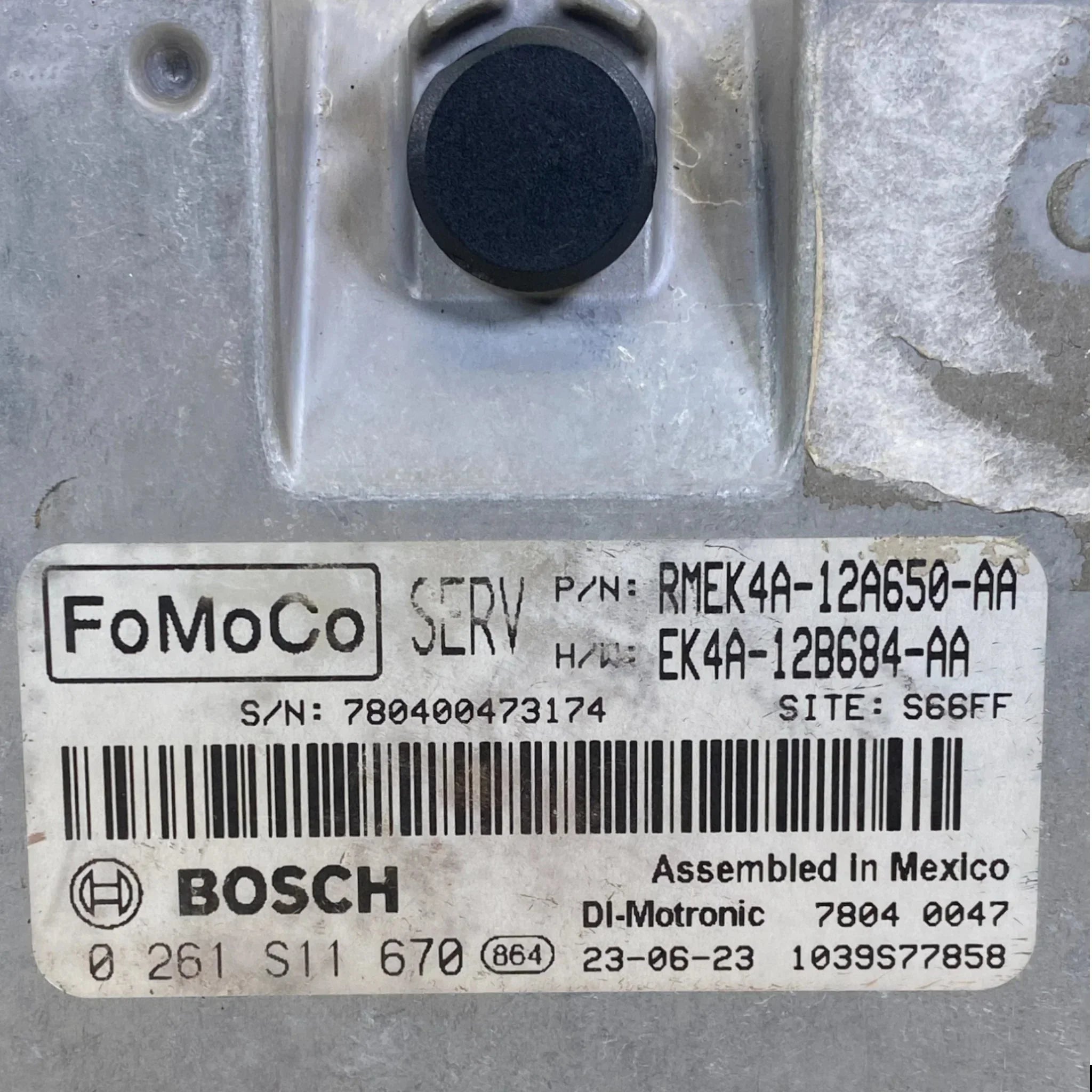 0 261 S11 670 864 Genuine Bosch Engine Control Module