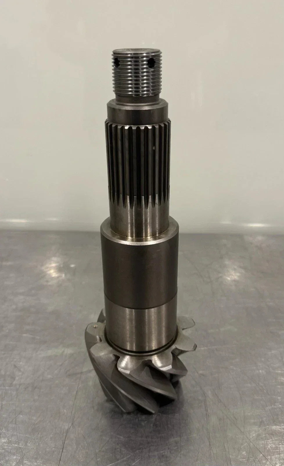 YZ120698 Genuine John Deere Differential Spiral Bevel Input Pinion Shaft