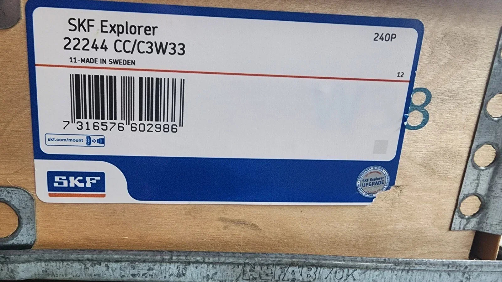 22244CC/C3W33 Genuine SKF Spherical Roller Bearing