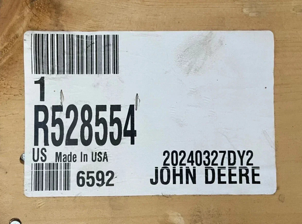 R528554 Genuine John Deere Camshaft