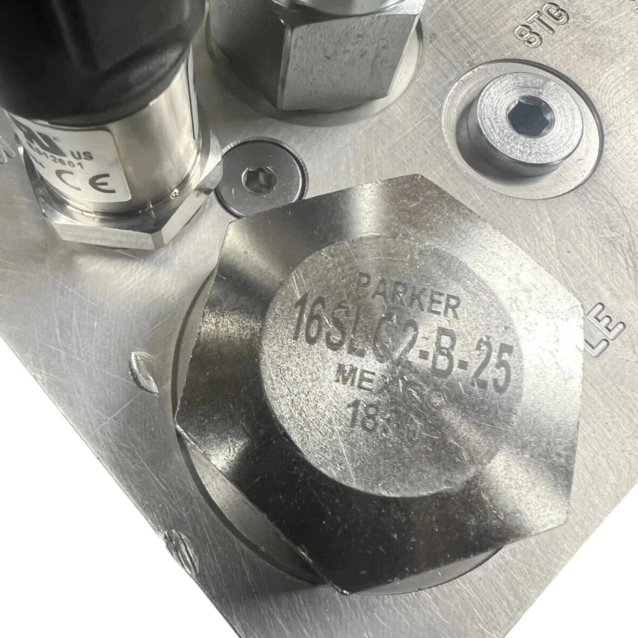 164857 Genuine Parker Manifold Control HYD HDX ISB