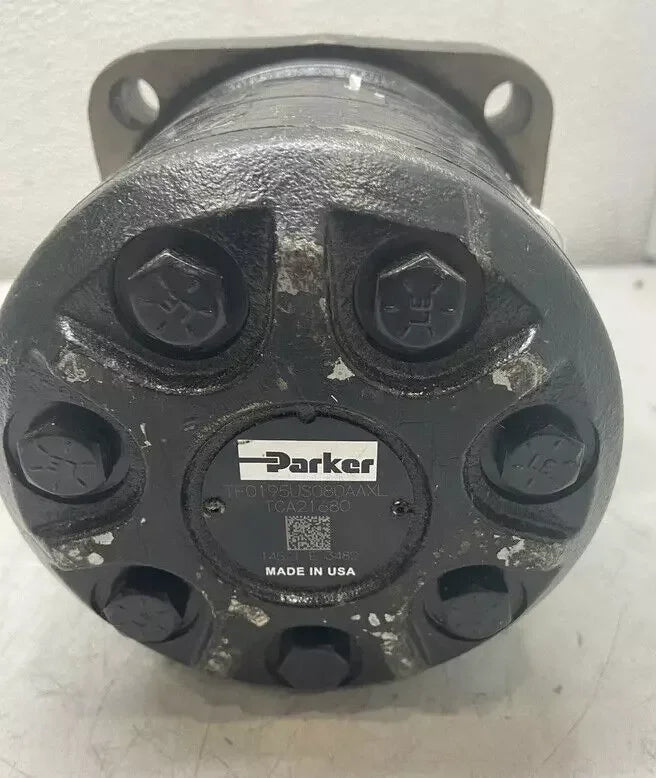 TCA21680 Genuine John Deere Hydraulic Motor
