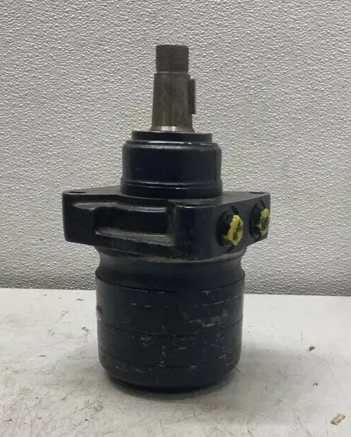 TCA21680 Genuine John Deere Hydraulic Motor