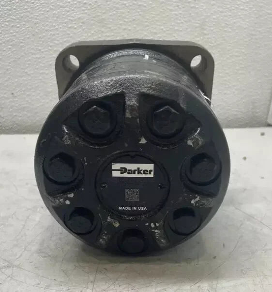 TCA21680 Genuine John Deere Hydraulic Motor